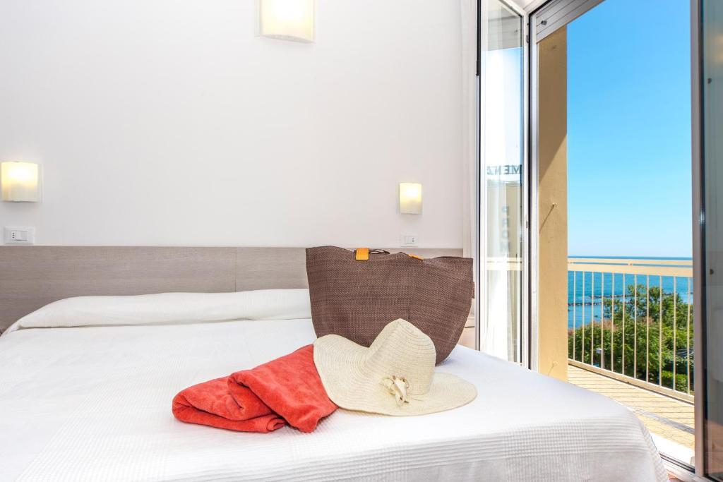 Hotel Adler Gabicce Mare Rum bild