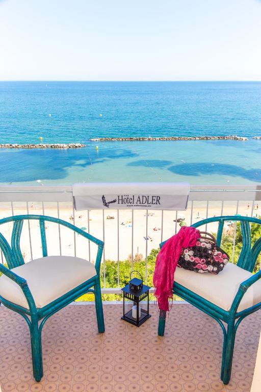 Hotel Adler Gabicce Mare Rum bild