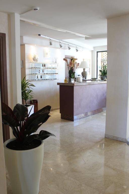Hotel Adler Gabicce Mare Exteriör bild